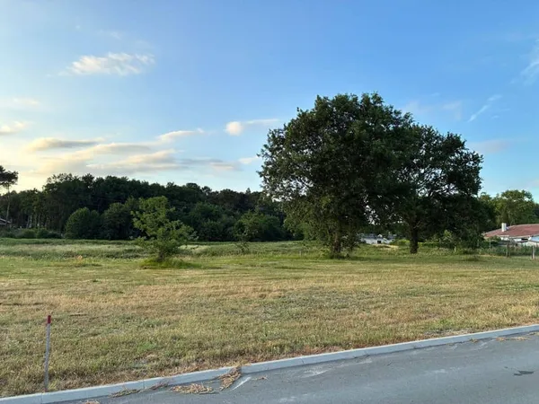 Terrain 423 m²
