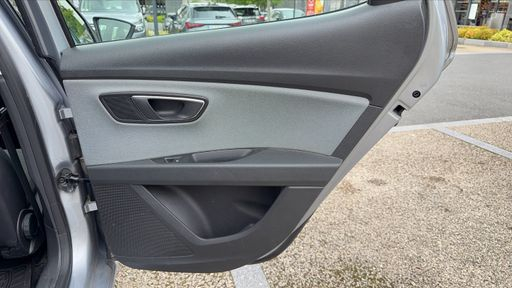 Seat Leon 1.0 TSI 115  - Style Business – 2020 – 144589 km – Essence – Boîte Manuelle — photo 25