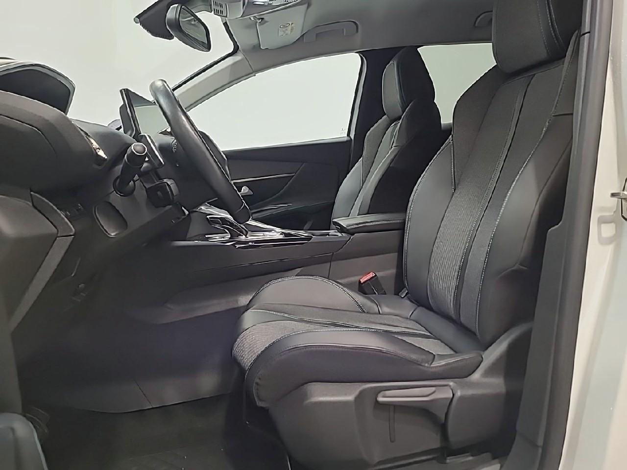 Peugeot 3008 puretech 130ch s&s eat8 allure pack — photo 10