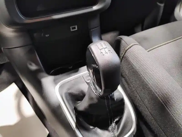 Citroën C3 puretech 83 s&amp;s bvm5 shine — photo 24