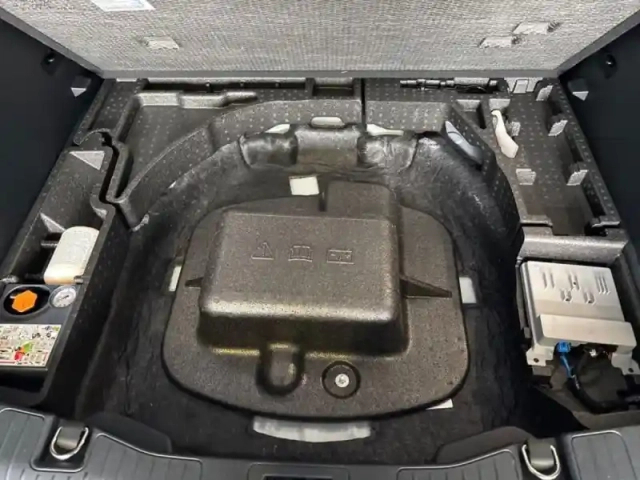 Ford Kuga 2.5 duratec 243ch hybride rechargeable st-line x powershift — photo 10