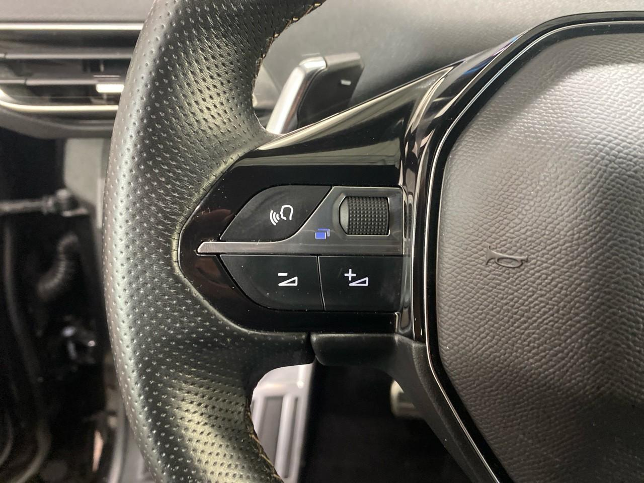 Peugeot 3008 hybrid 225 e-eat8 gt pack — photo 19