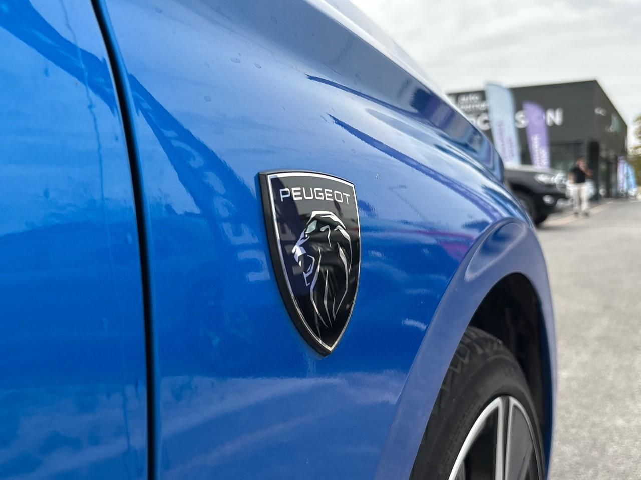 Peugeot 308 phev 180ch gt e-eat8 — photo 17