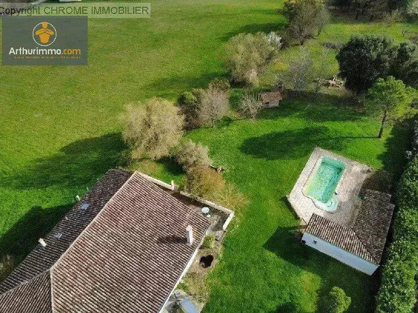 Maison 6 pièces 211 m²