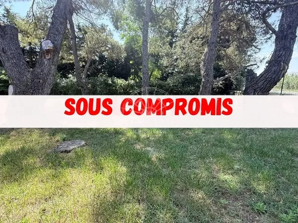 L'Isle-sur-la-Sorgue, à vendre en exclusivité, terrain constructible de 500 m² en zone UC du PLU.