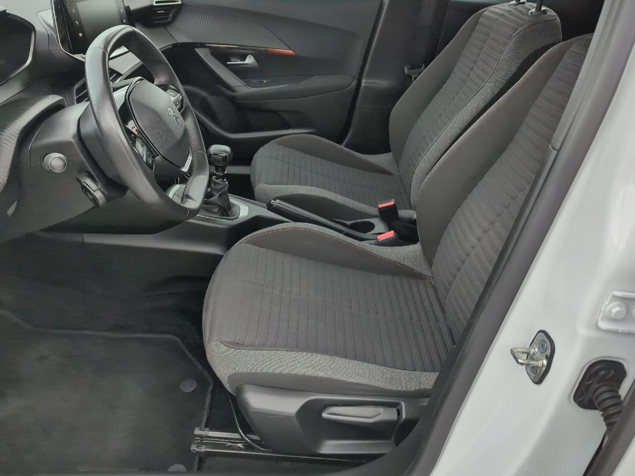 Peugeot 2008 bluehdi 110 s&s bvm6 active pack — photo 9