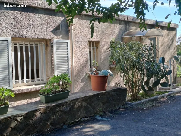 Mauson T2 52m2 Bastia sud Carbonite