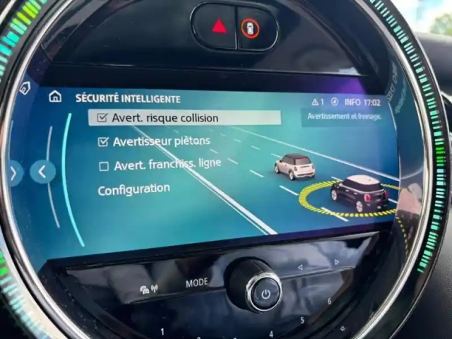 Mini Mini 5 portes cooper 136ch edition premium plus bva7 — photo 14