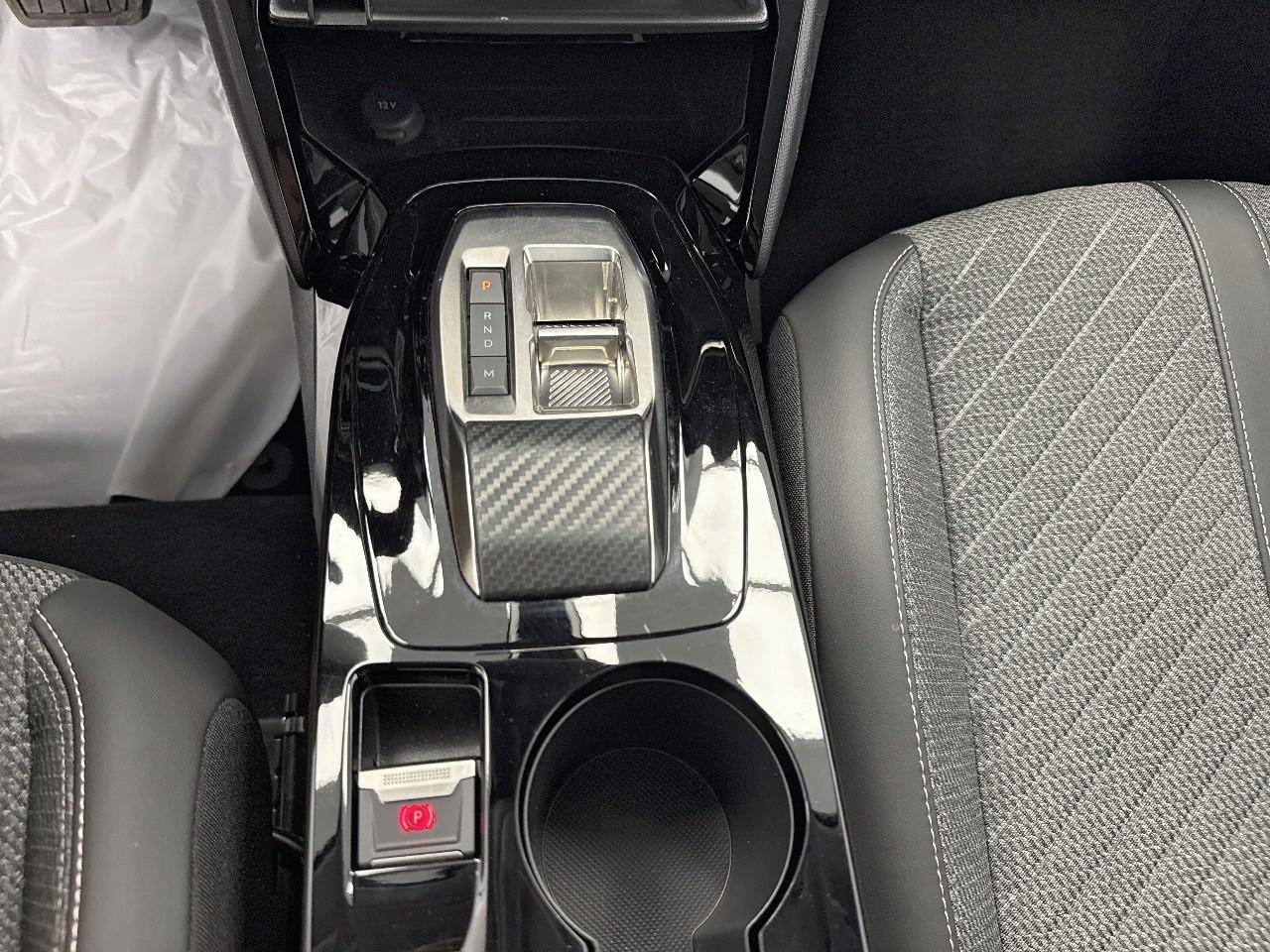 Peugeot 208 hybrid 110 ch e-dcs6 allure — photo 25