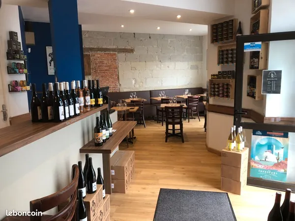 Bar à vin / Epicerie / Restauration