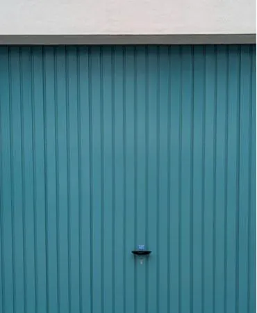 Garage fermé dans résidence sécurisée