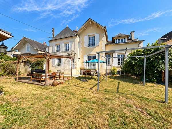 EXCLUSIVITÉ : MAISON DE VILLE 124 M² - GARAGE ET JARDIN - CHÂTEAU-DU-LOIR (72500)
