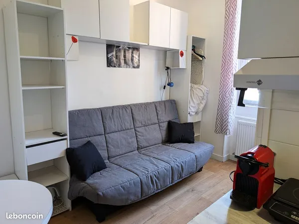 Studette meublée 11 m² Menton centre — Jardins Biovès, wifi inclus