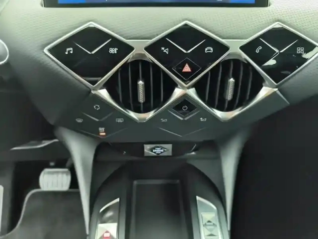 Ds Ds 3 ds3 crossback puretech 130 eat8 toits de paris — photo 13