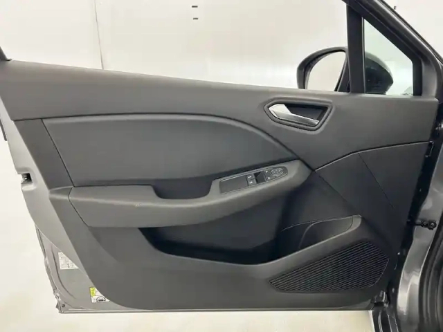 Renault Clio tce 90 — photo 20