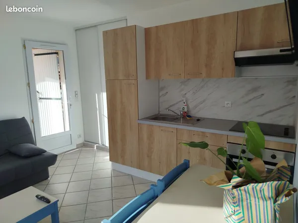 🌿 Studio meublé neuf avec jardin privatif et parking 📌