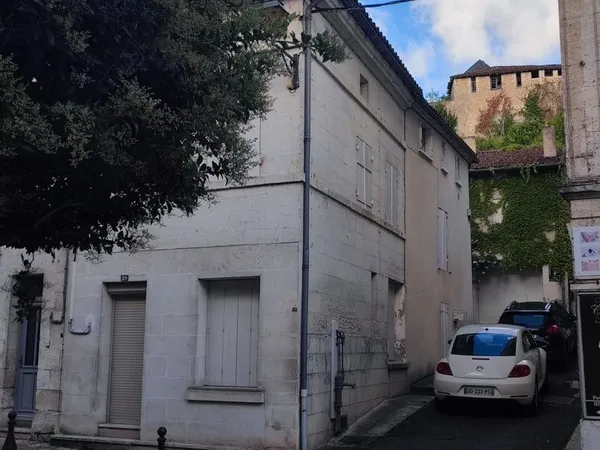 Maison de ville de 6 pièces principales