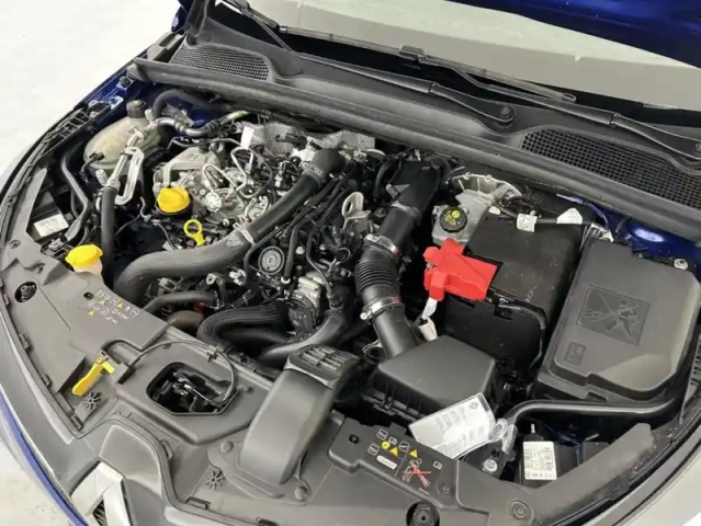Renault Clio tce 140 21n r.s. line 5p — photo 23
