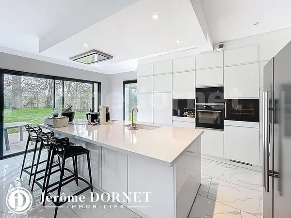 Maison 6 pièces 144 m²