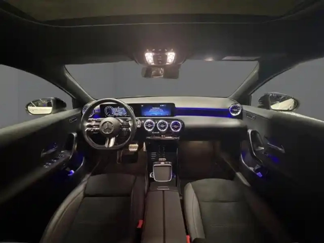 Mercedes Classe A 200 d amg line — photo 11