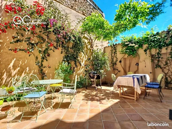 Maison 9 pièces 180 m²