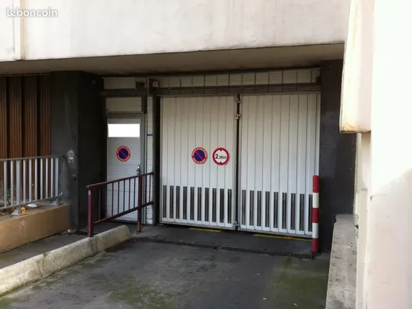 Parking/box 10 m² Paris 19ème
