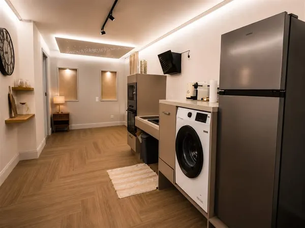 Studio d'exception 28 m² - Entièrement rénové - Vendu meublé - Prestations haut de gamme