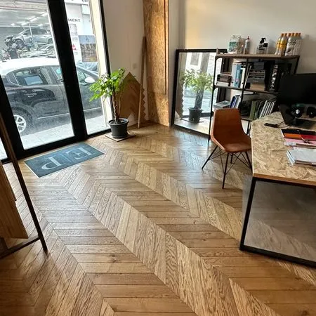 Local professionnel 54 m² avec garage et cour - Nice Parc Impérial - 250 000