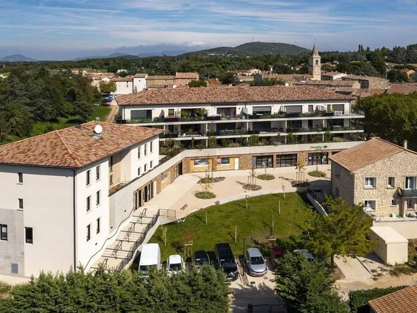 Commerce 4 pièces 85 m²