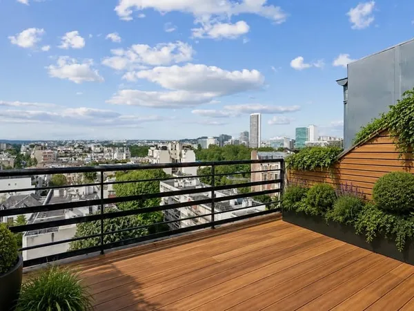 NEUILLY LONGCHAMP: TRIPLEX DE 126M² + TERRASSES
