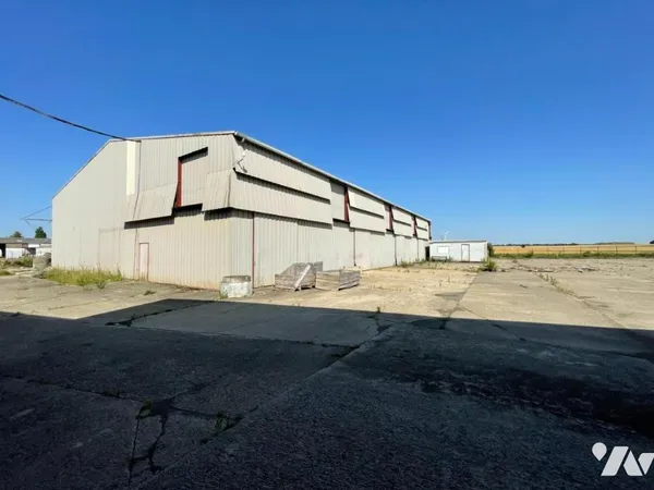 Local d'activités 1500 m²