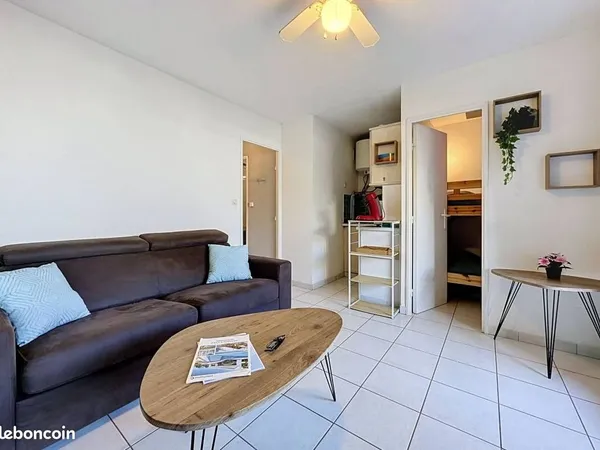 Tres beau studio bis meuble