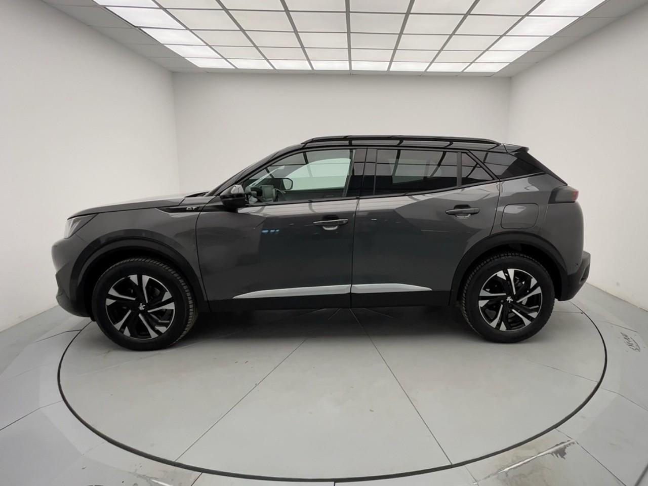 Peugeot 2008 puretech 130 s&s eat8 gt — photo 2