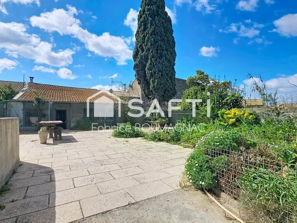 Maison vigneronne de 115 m² avec un terrain de 325 m² et garage de 134 m²