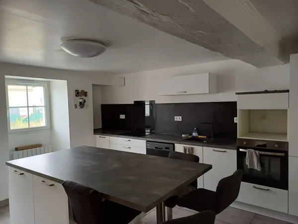 Maison de bourg à étage