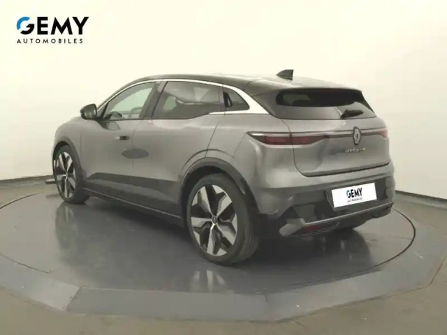 Renault Megane e-tech ev60 220 ch optimum charge — photo 22