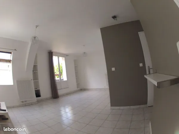 Appartement semi meublé