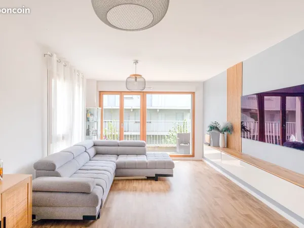 Appartement 3 pièces 68,3 + balcon 8,5 m2 + parking - Cergy