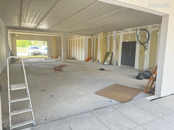 Bureaux 150 m²