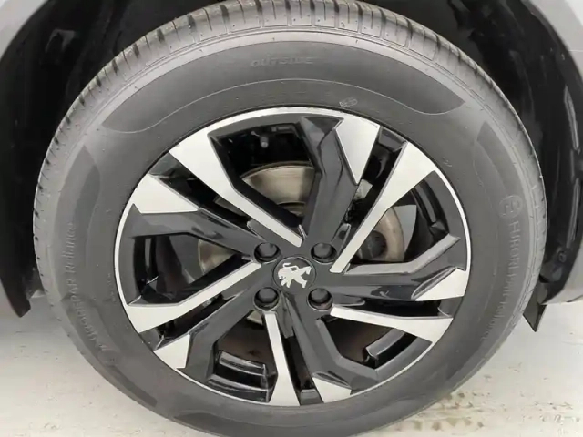 Peugeot 2008 puretech 130 s&amp;s eat8 — photo 17