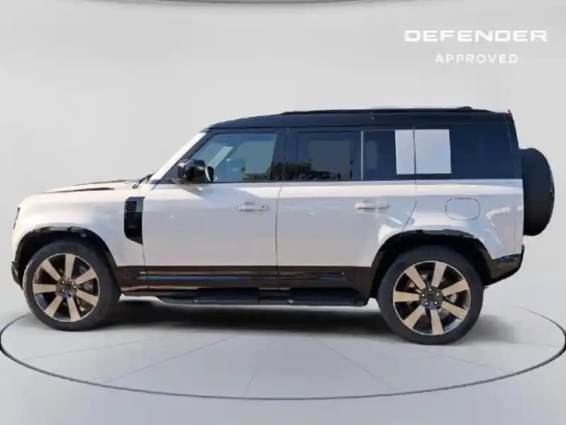 Land Rover Defender 110 2.0 p300e phev x-dynamic hse — photo 9