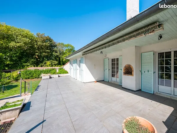 Maison 5 pièces 145 m²