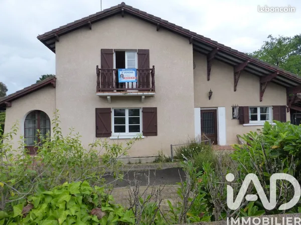 Propriété 8 pièces 183 m²