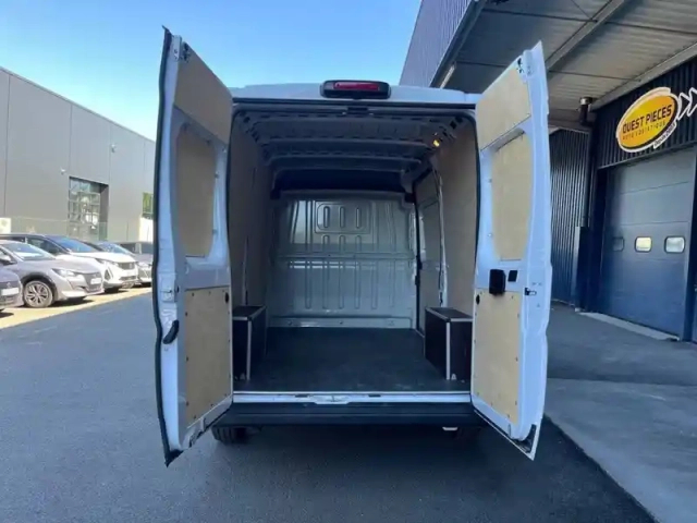 Peugeot Boxer fourgon tole 3.5 t l2h2 140 s&amp;s bvm6 — photo 50