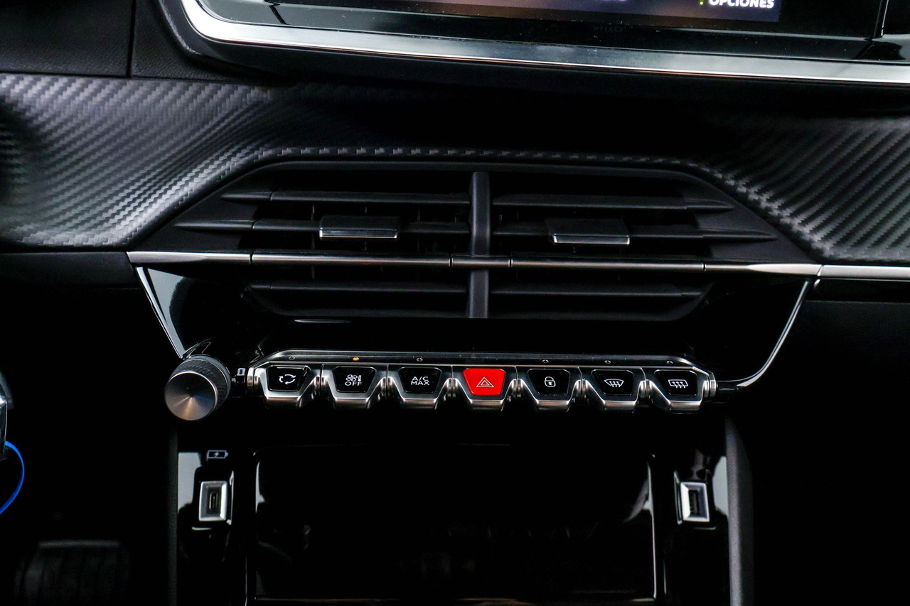 Peugeot 2008 — photo 24