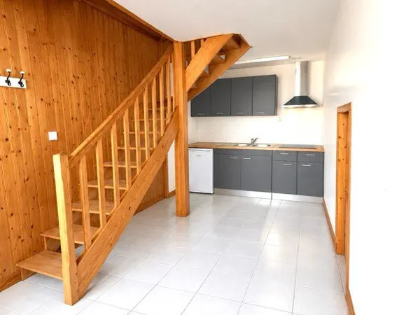 Maison - 2 pièces - avec garage À LOUER