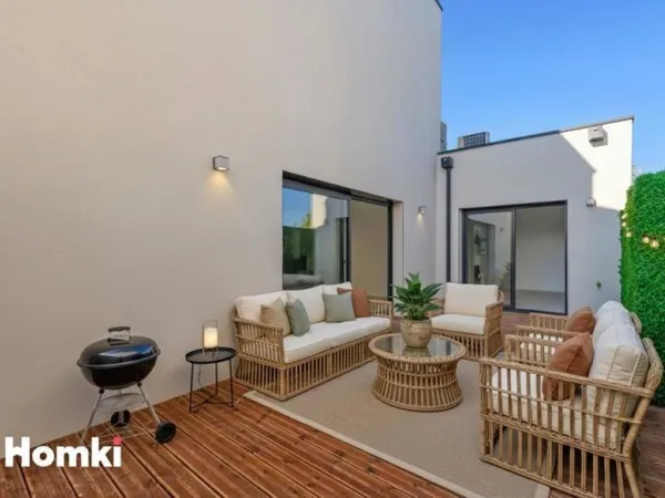 Maison/Villa T5 de 120m2 à La calmette 30730, Rue de cambis