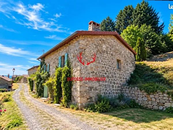 Propriété 7 pièces 140 m²