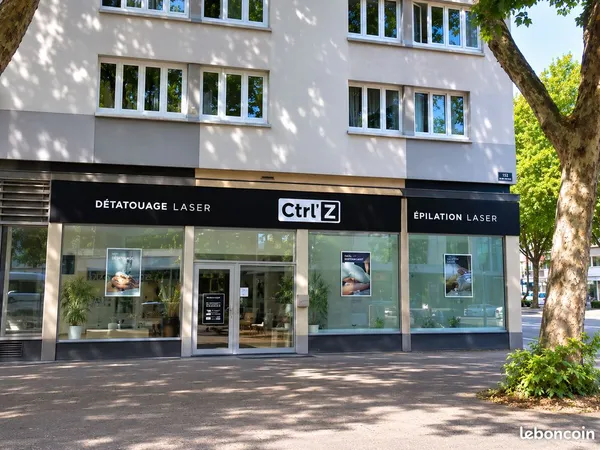 A LOUER LOCAL COMMERCIAL - LILLE 2 Rue Saint Sauveur - 125 m²