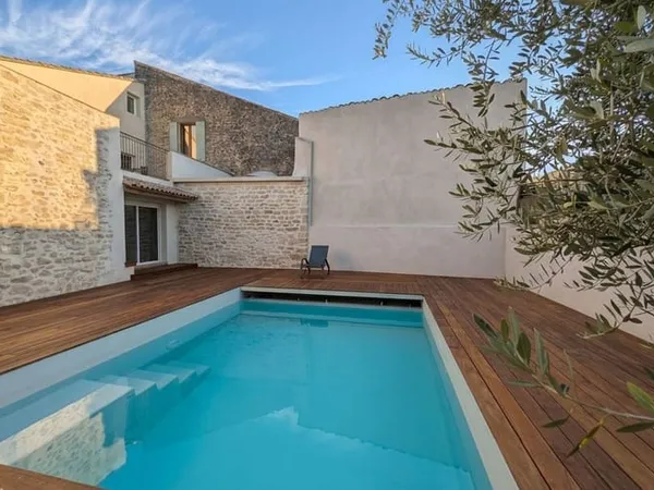 Maison 7 pièces 270 m²